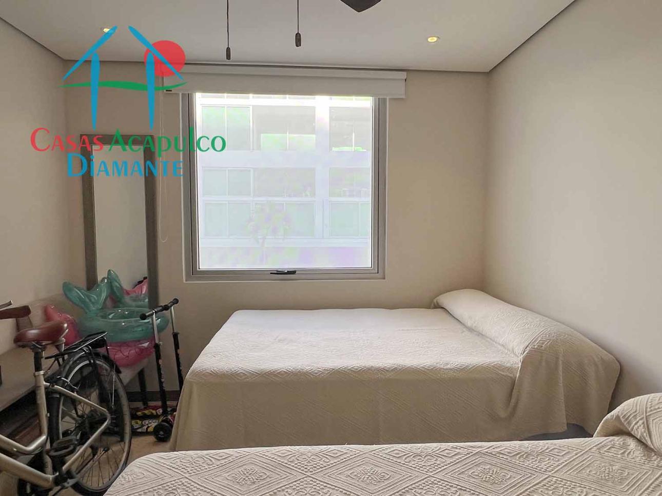 En condominio de playa. Terraza con vista parcial al mar — foto 15