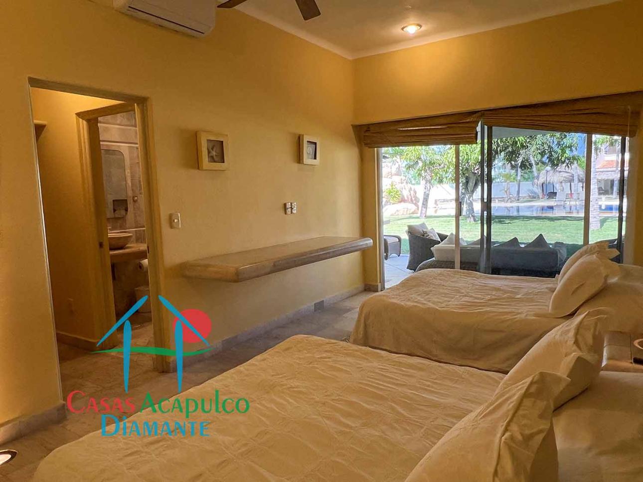 Hermosa casa con Terraza con barra bar y salida al jardín — foto 11