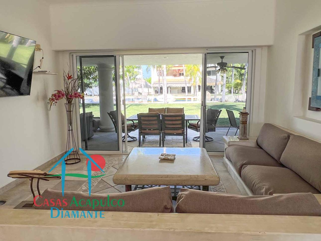 Hermosa casa con Terraza con barra bar y salida al jardín — foto 3