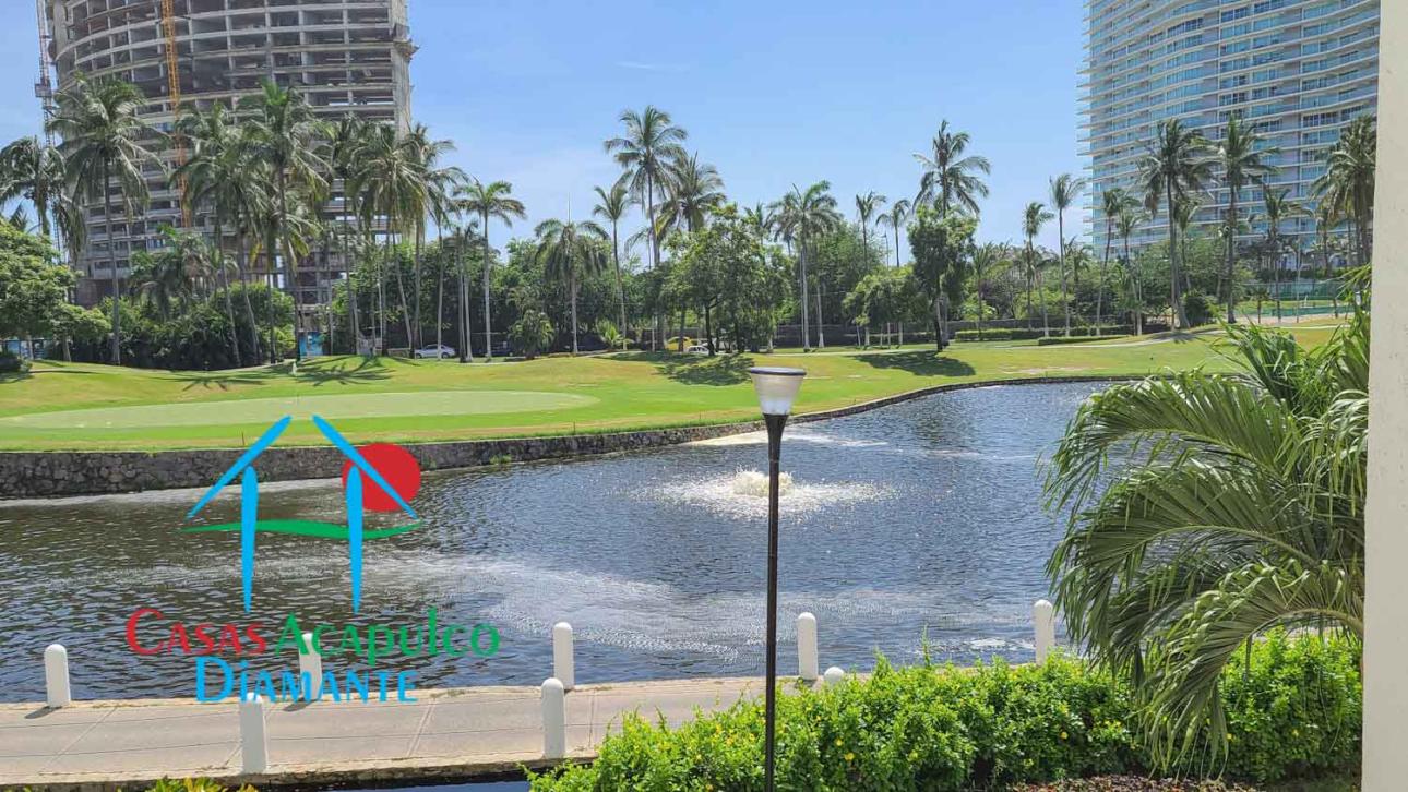 Hermosa vista al campo de golf — foto 15