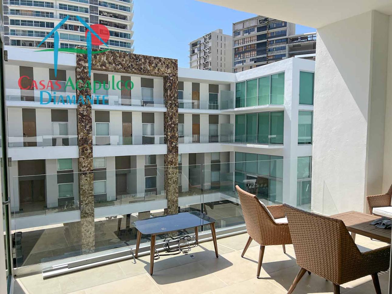 Loft con Terraza en Playa Diamante: Comodidad y Estilo — foto 4