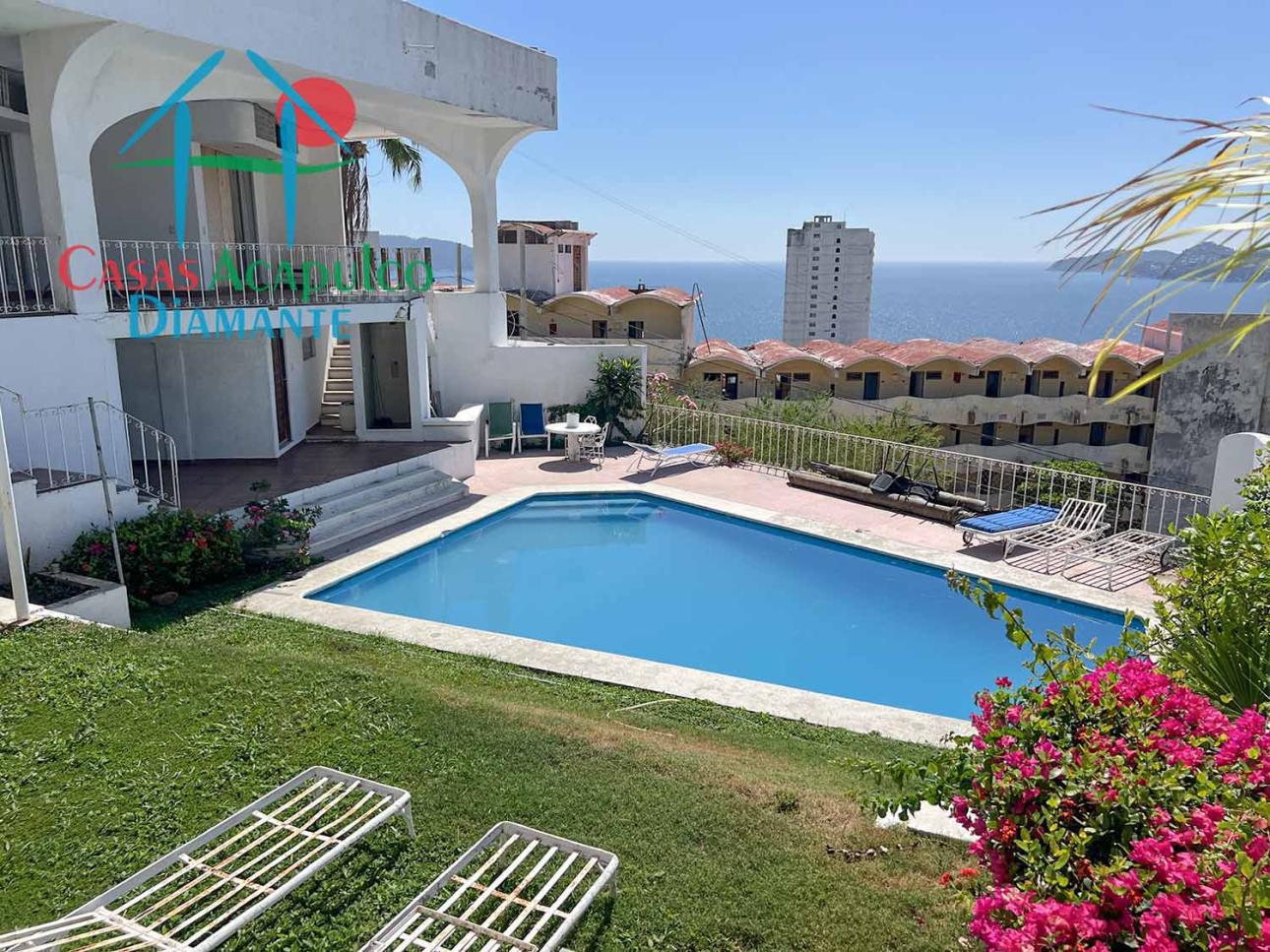 ¡Casa en oportunidad! 19 recÃ¡maras, 4 albercas, vista al mar — foto 2