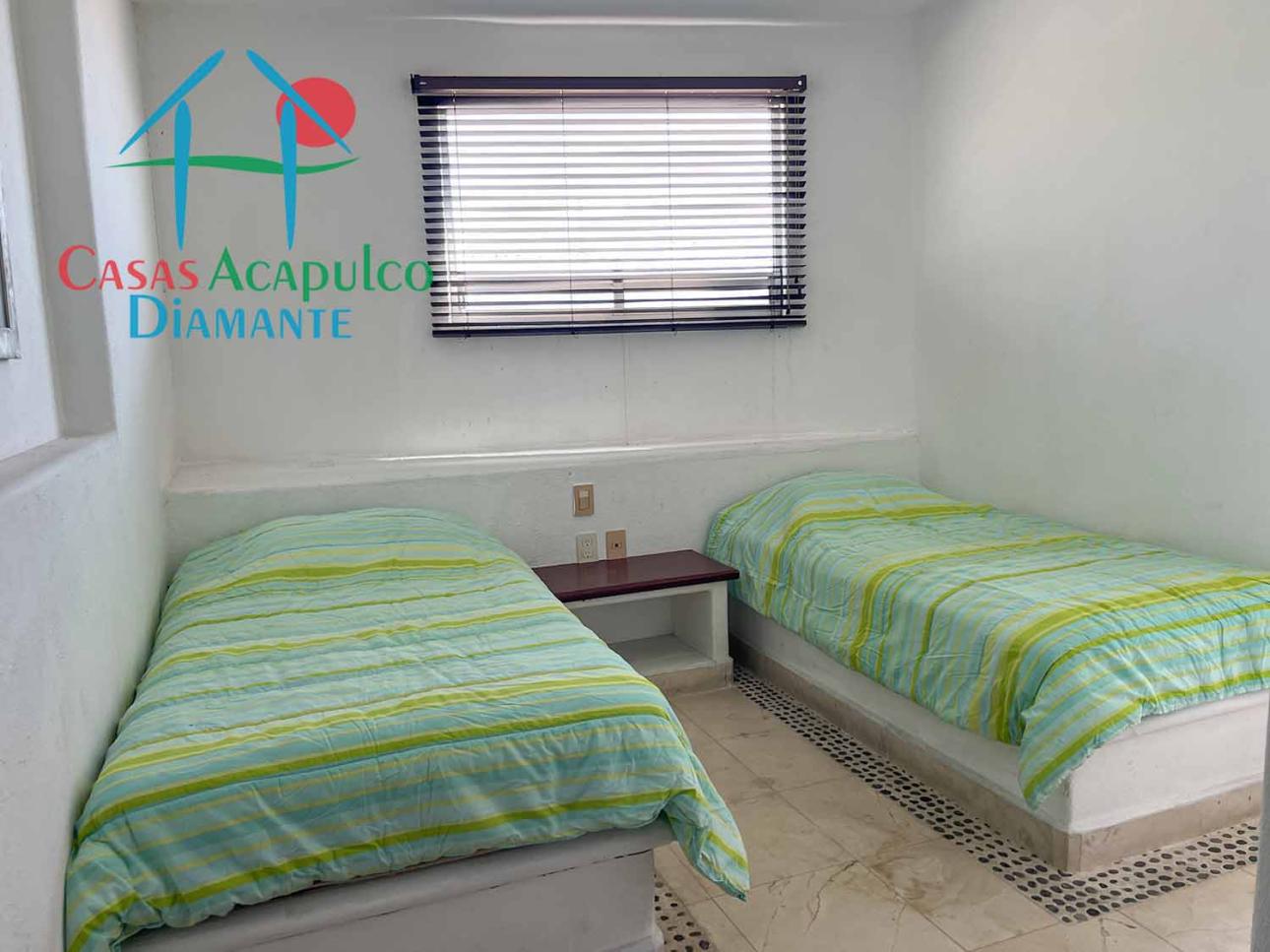 ¡Casa en oportunidad! 19 recÃ¡maras, 4 albercas, vista al mar — foto 9