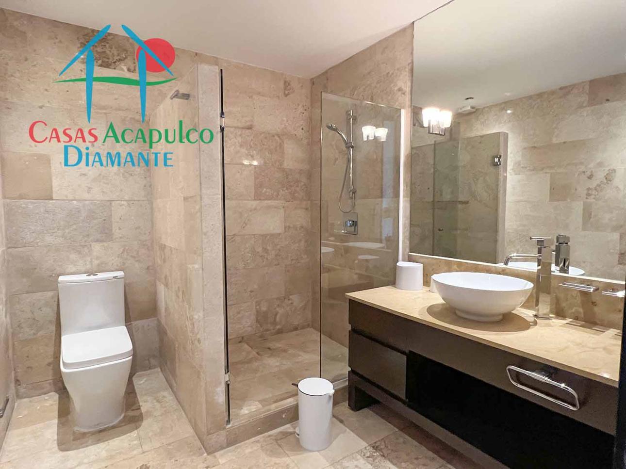 Depa de playa con terraza y jacuzzi — foto 14