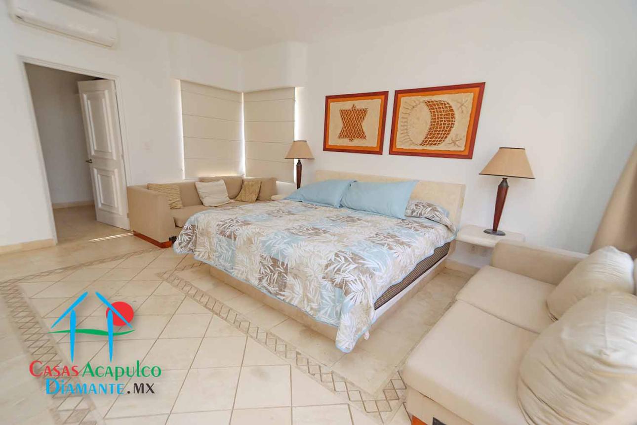 Vacaciones de lujo: casa con roof garden y jacuzzi — foto 15