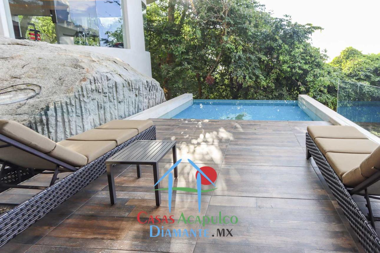 Terraza con alberca y extraordinaria vista a la bahía — foto 14