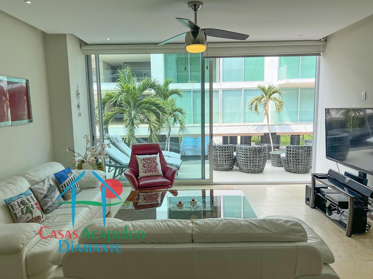 Con terraza y distribución funcional en Acapulco Diamante — foto 2