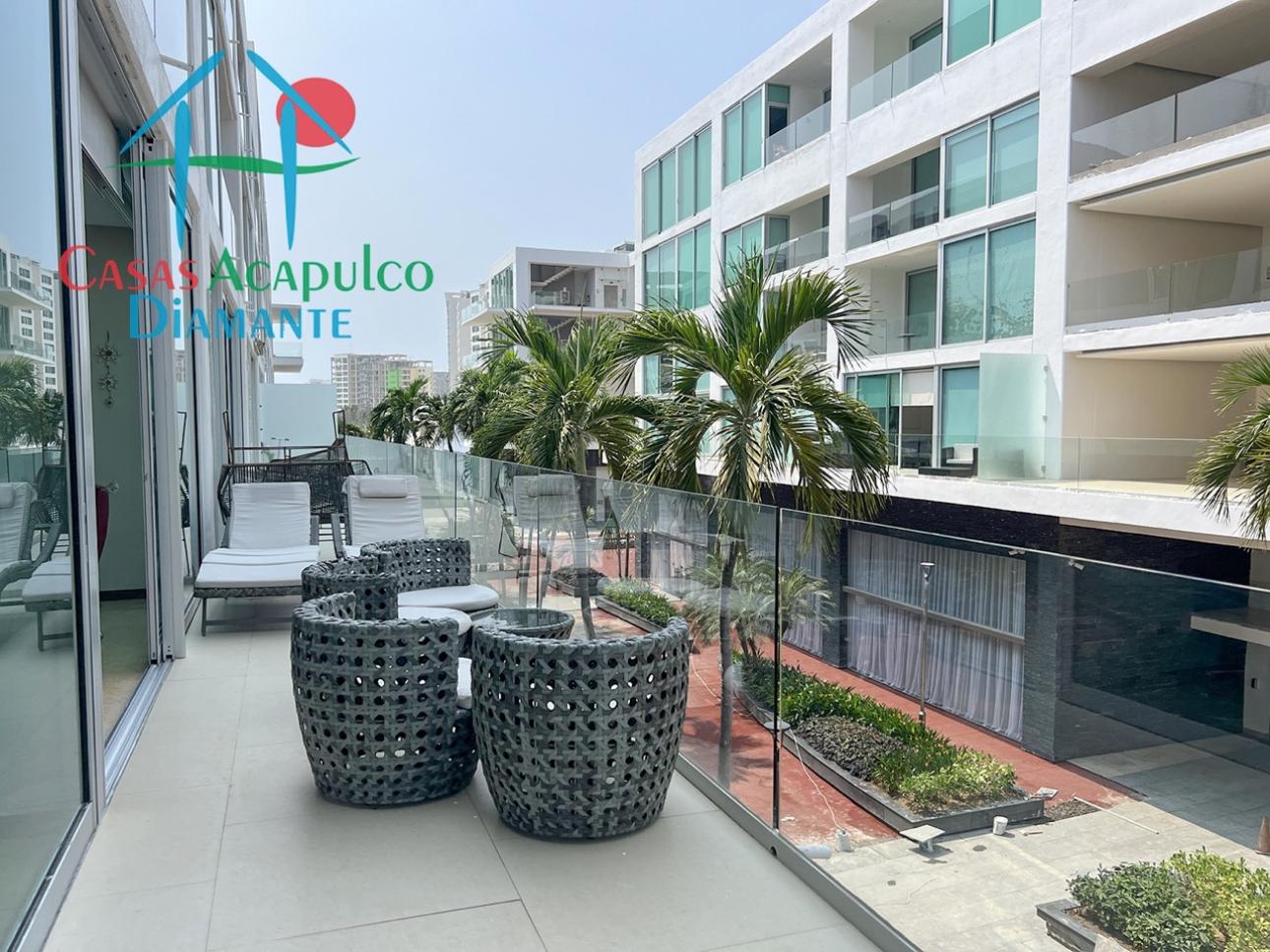 Con terraza y distribución funcional en Acapulco Diamante — foto 7