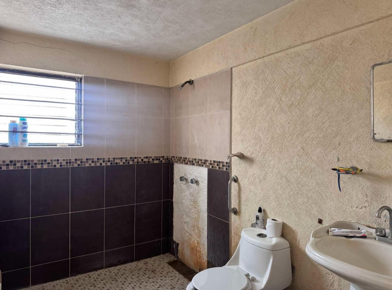 Casa en VENTA por el Mercado de Abastos, Guadalajara. - 6