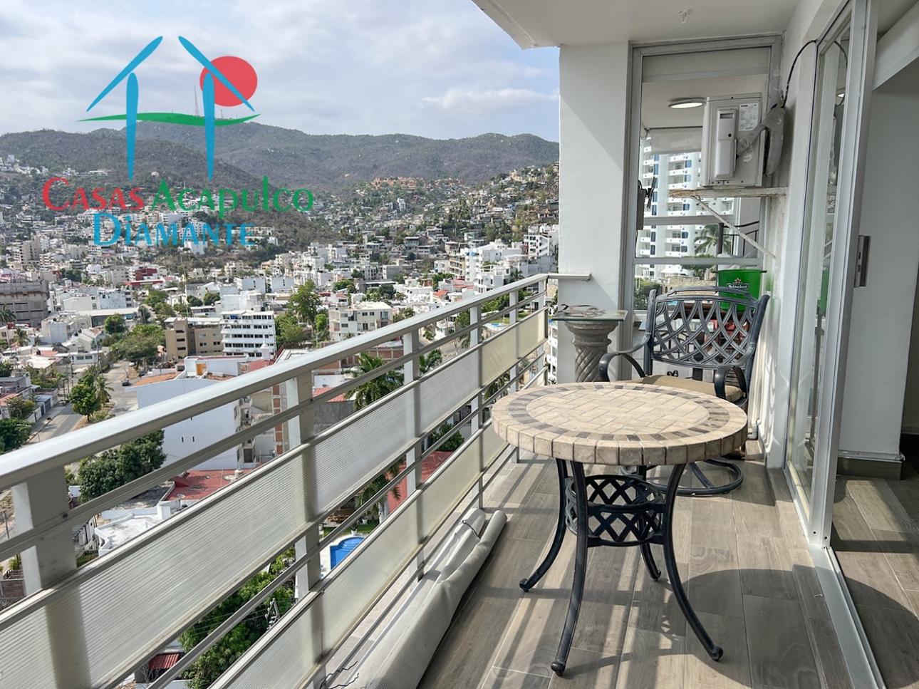 Departamento en piso alto con terraza y vista a la ciudad - 8