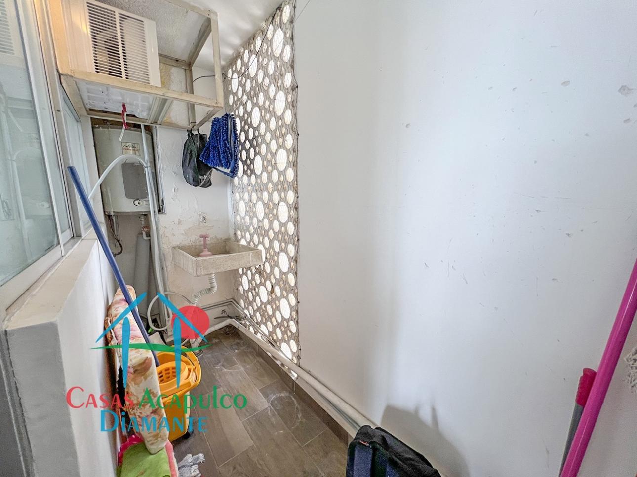Departamento en piso alto con terraza y vista a la ciudad - 20