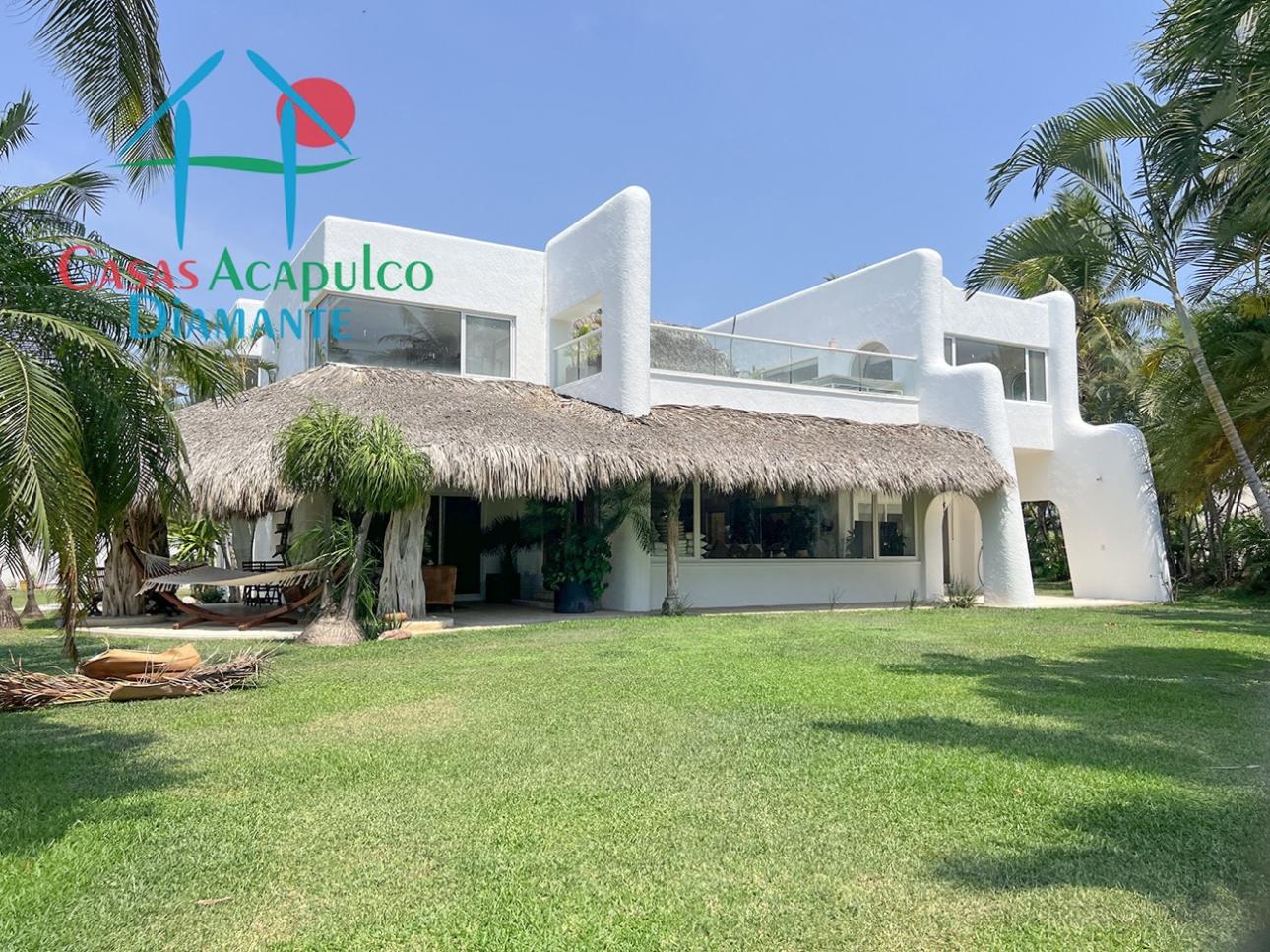 Residencia de alto nivel con roof top privado y alberca - 2