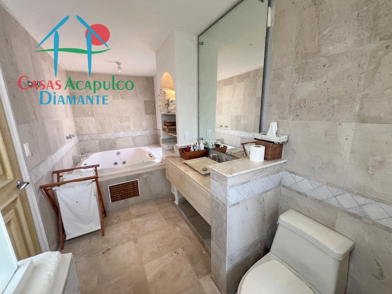 Residencia de alto nivel con roof top privado y alberca - 16