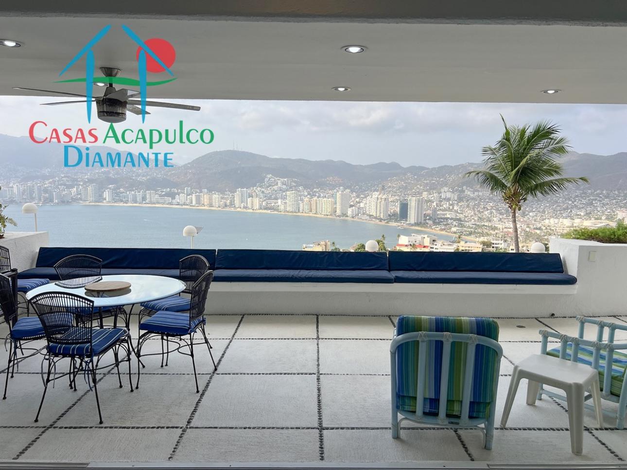 Terraza con jacuzzi y vista a la bahía en Brisas Diamante - 5