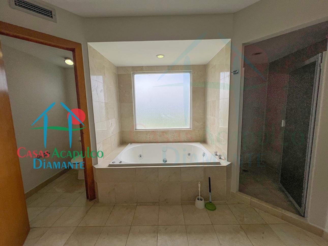 Departamento de playa en Acapulco con terraza y vista al mar — foto 15