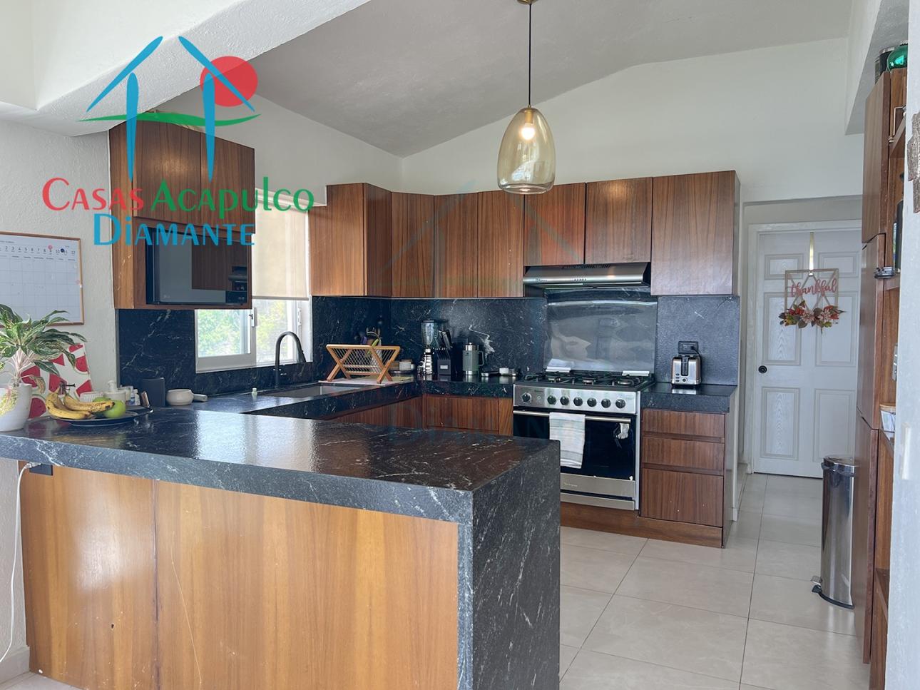 Con terraza, jacuzzi y vista a la bahía de Pichilingue — foto 11