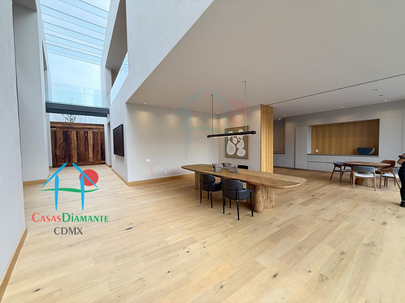 Residencia de Lujo con Elevador y Jardín Privado — foto 6