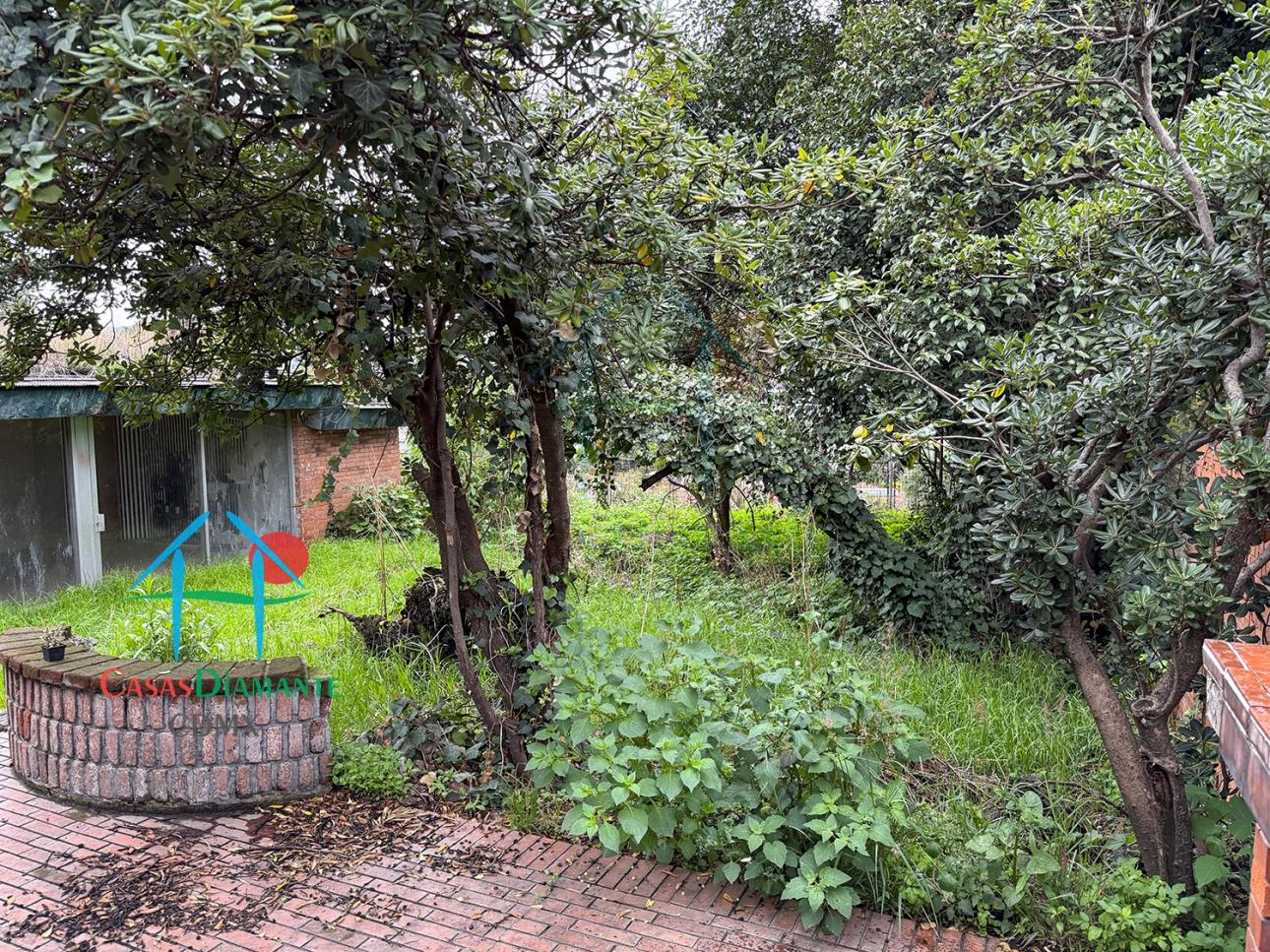 Terreno en Venta en Bosques de las Lomas de 1,003 m² - 20