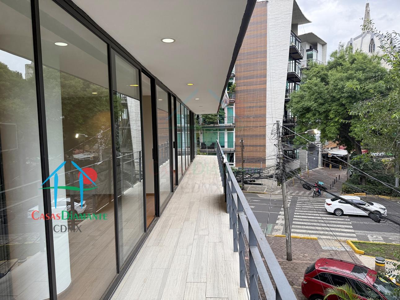 Departamento Remodelado con Terraza y 3 Recámaras - 6