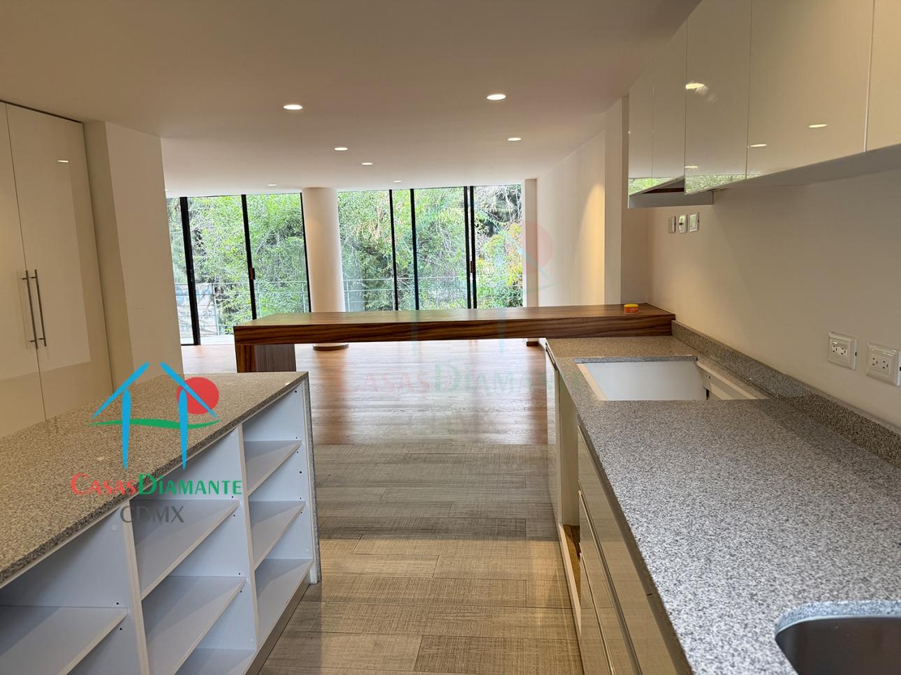 Departamento Remodelado con Terraza y 3 Recámaras - 8