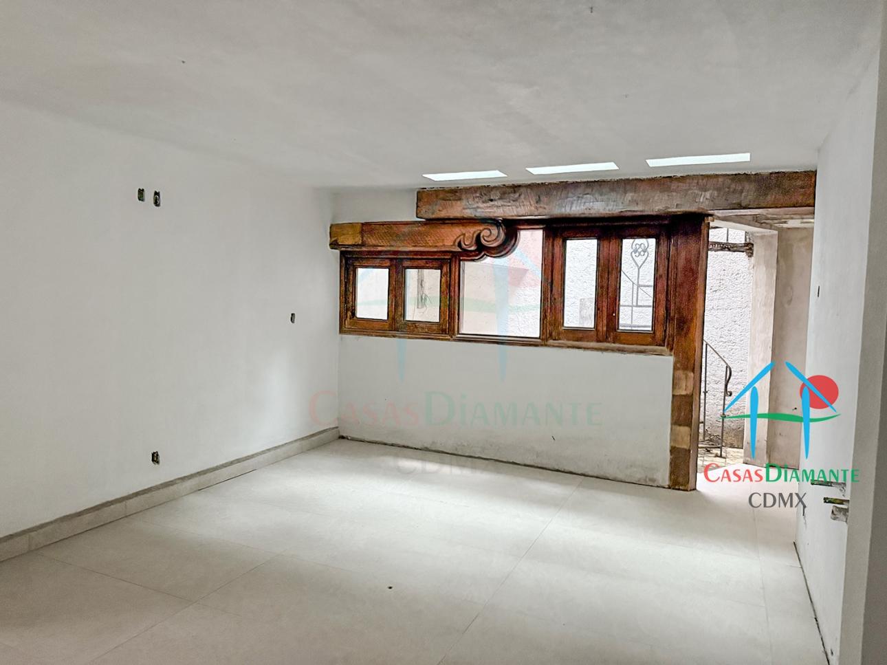 Casa En Venta En Tlacopac Con Potencial Renovación Moderna — foto 11