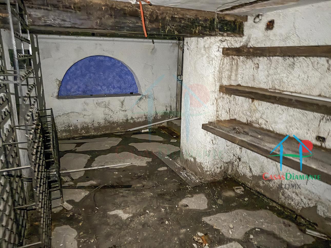 Casa En Venta En Tlacopac Con Potencial Renovación Moderna — foto 12