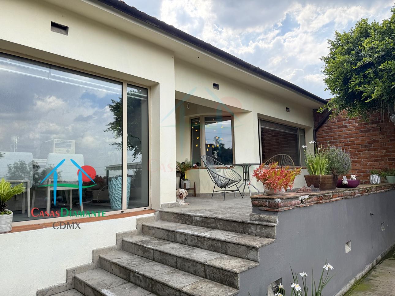 Casa con Terraza, Estudio y Seguridad 24/7 en 3 Niveles - 3