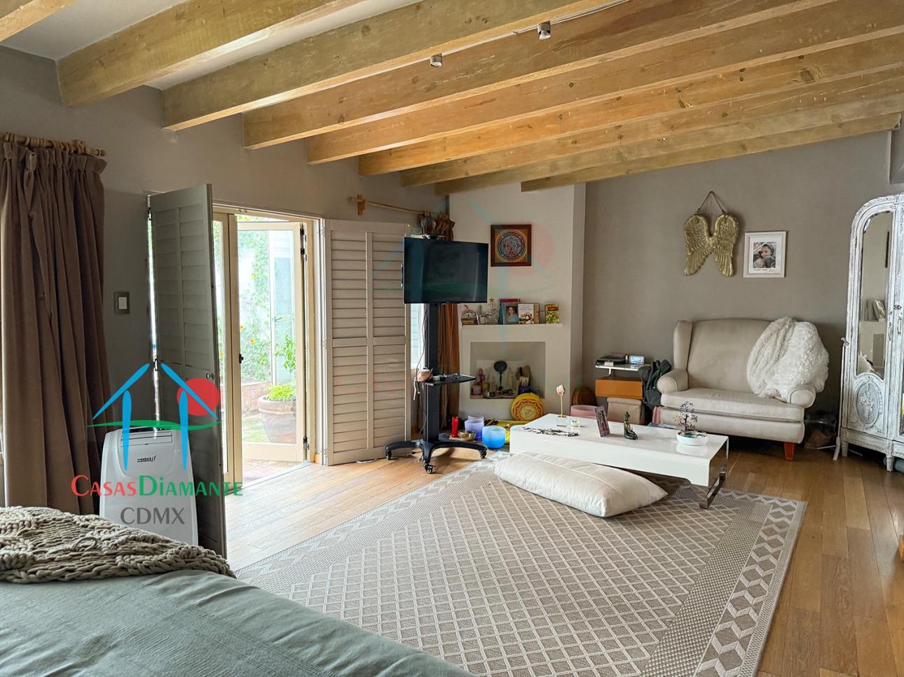 Casa con Terraza, Estudio y Seguridad 24/7 en 3 Niveles - 17