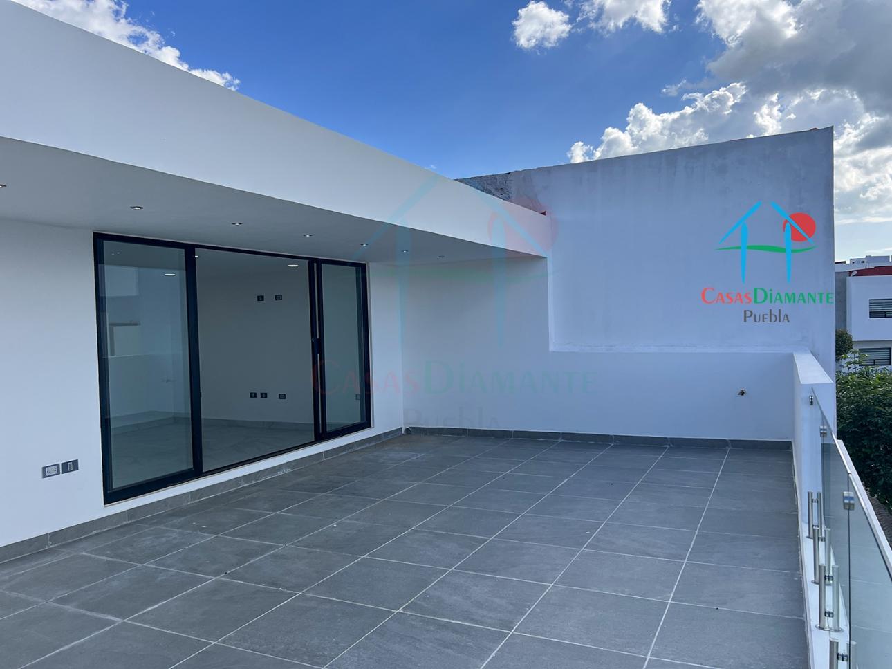 Casa con Roof Garden, Jardín y 4 Recámaras con Baño - 20