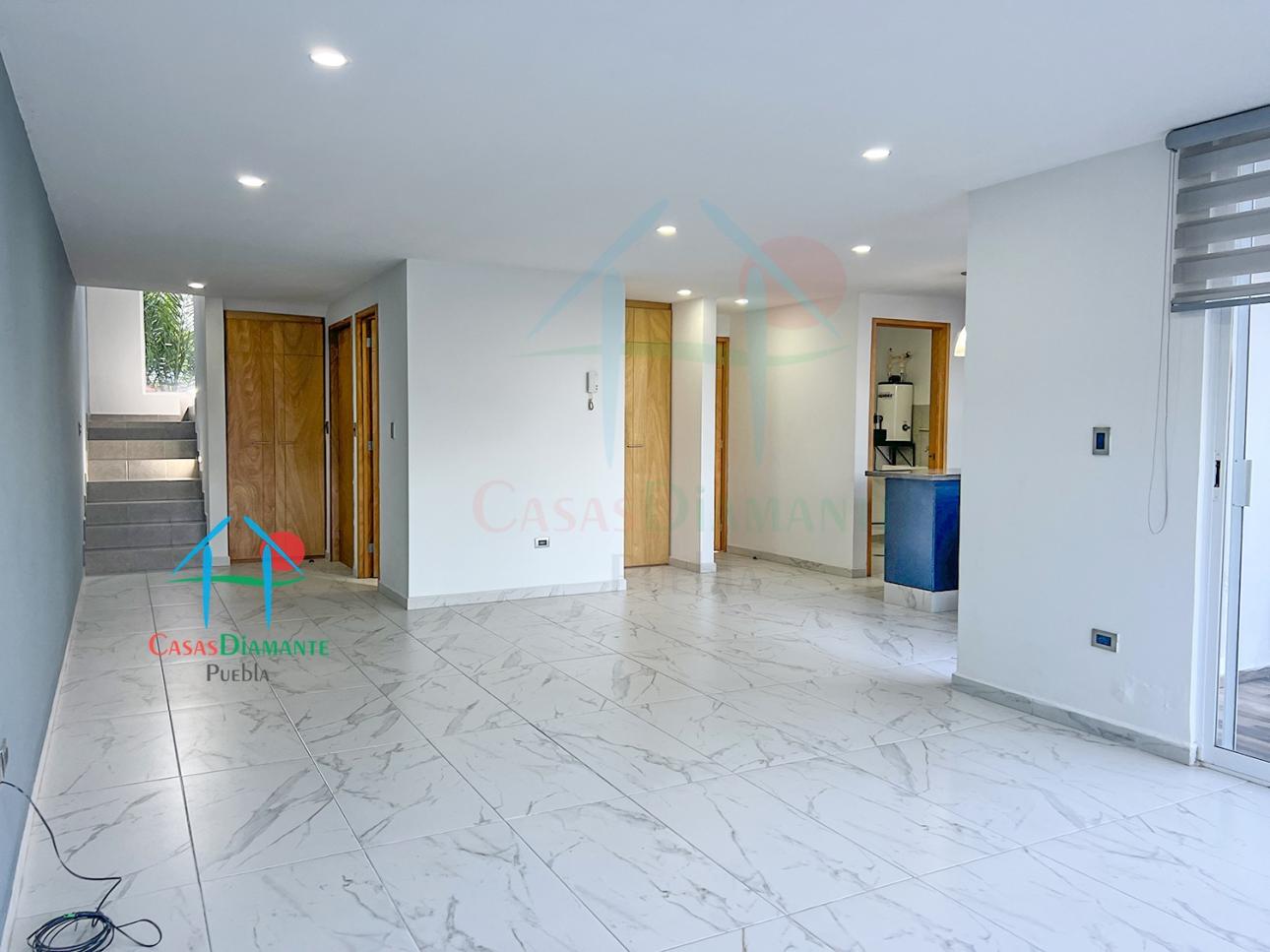 Casa 3 niveles con jardín, 3 recámaras, sala TV, family room - 4