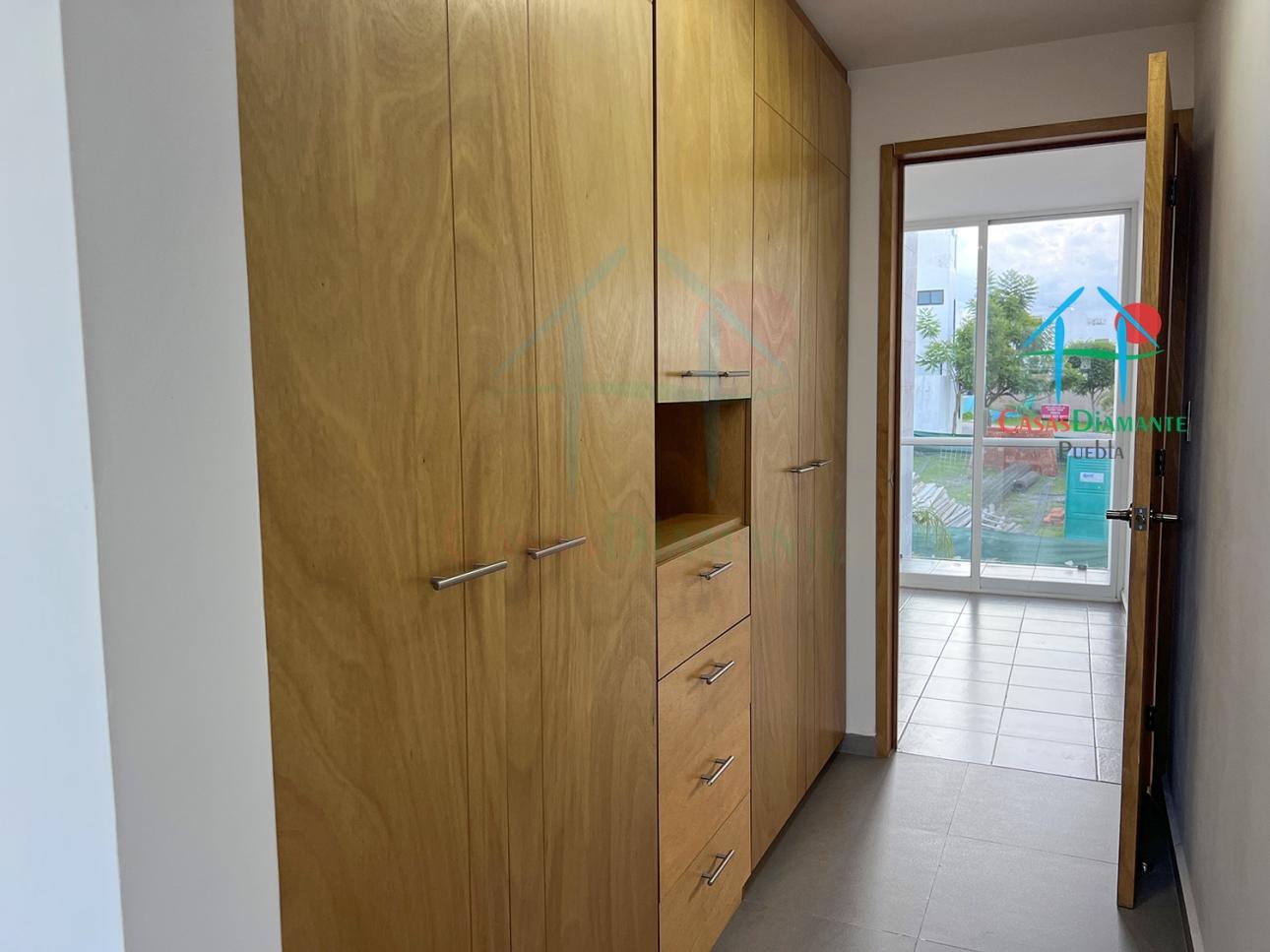 Casa 3 niveles con jardín, 3 recámaras, sala TV, family room - 16