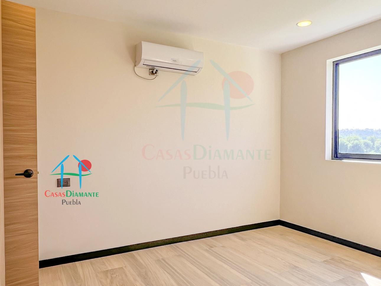 Casa de 2 Niveles con Jardín, 3 Recámaras y Sala de TV - 11
