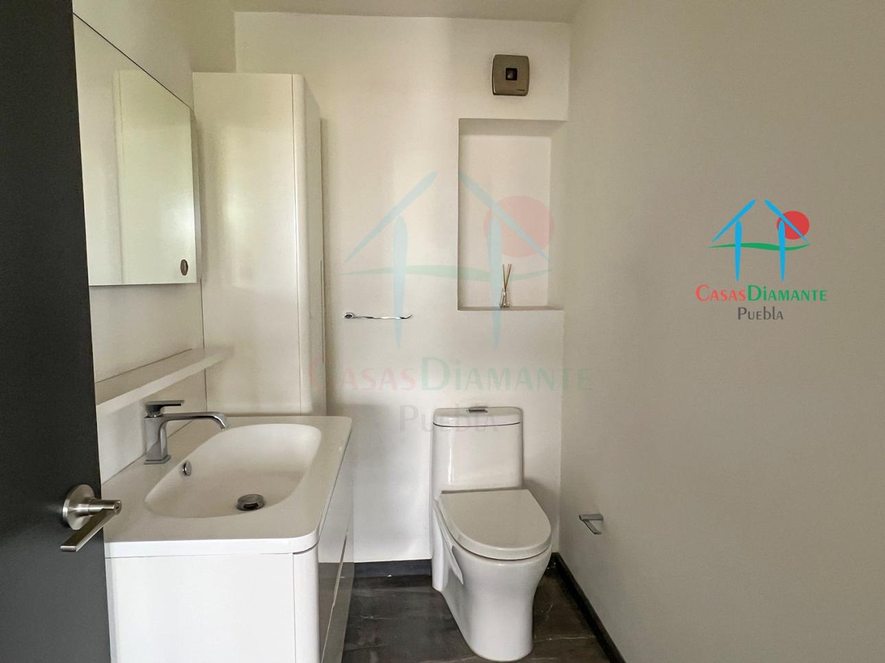 Departamento con terraza, 2 recámaras. Amueblado - 10