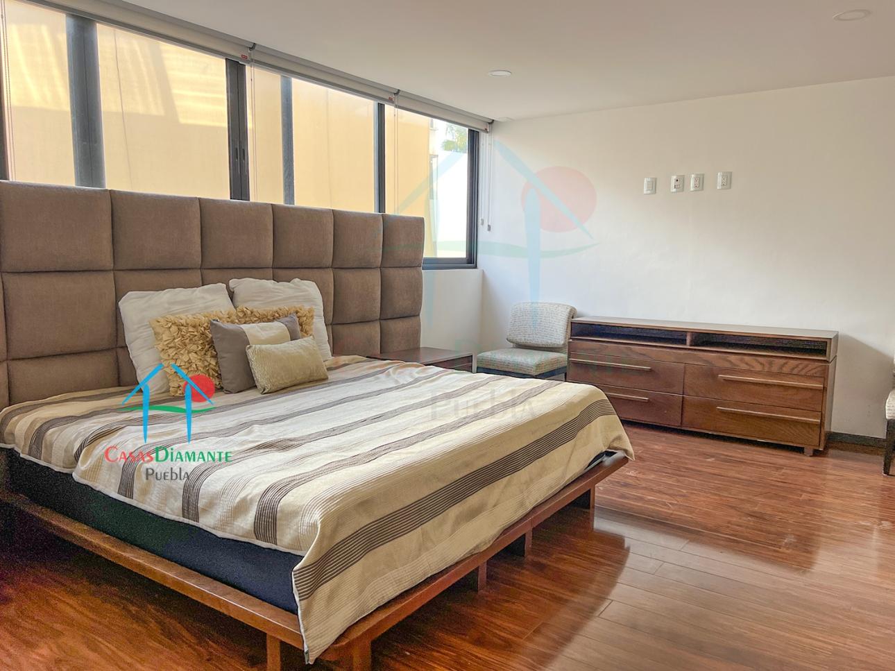 Departamento con terraza, 2 recámaras. Amueblado - 15
