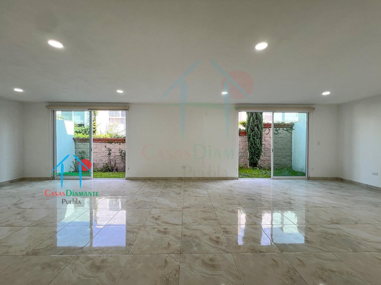 Casa de 3 Niveles con Roof Garden, Jardín y 5 Recámaras — foto 4