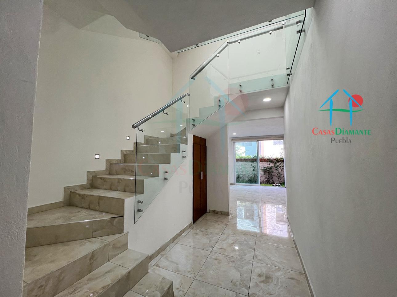 Casa de 3 Niveles con Roof Garden, Jardín y 5 Recámaras — foto 12