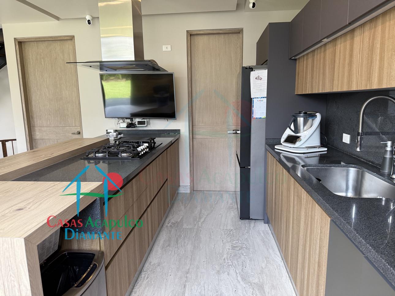 Residencia exclusiva con family, sala TV, terraza-bar y roof — foto 9