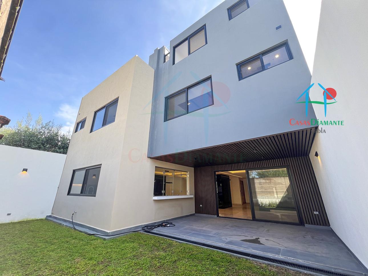 Casa de 3 Niveles con Roof Garden, Jardín y 4 Recámaras — foto 7
