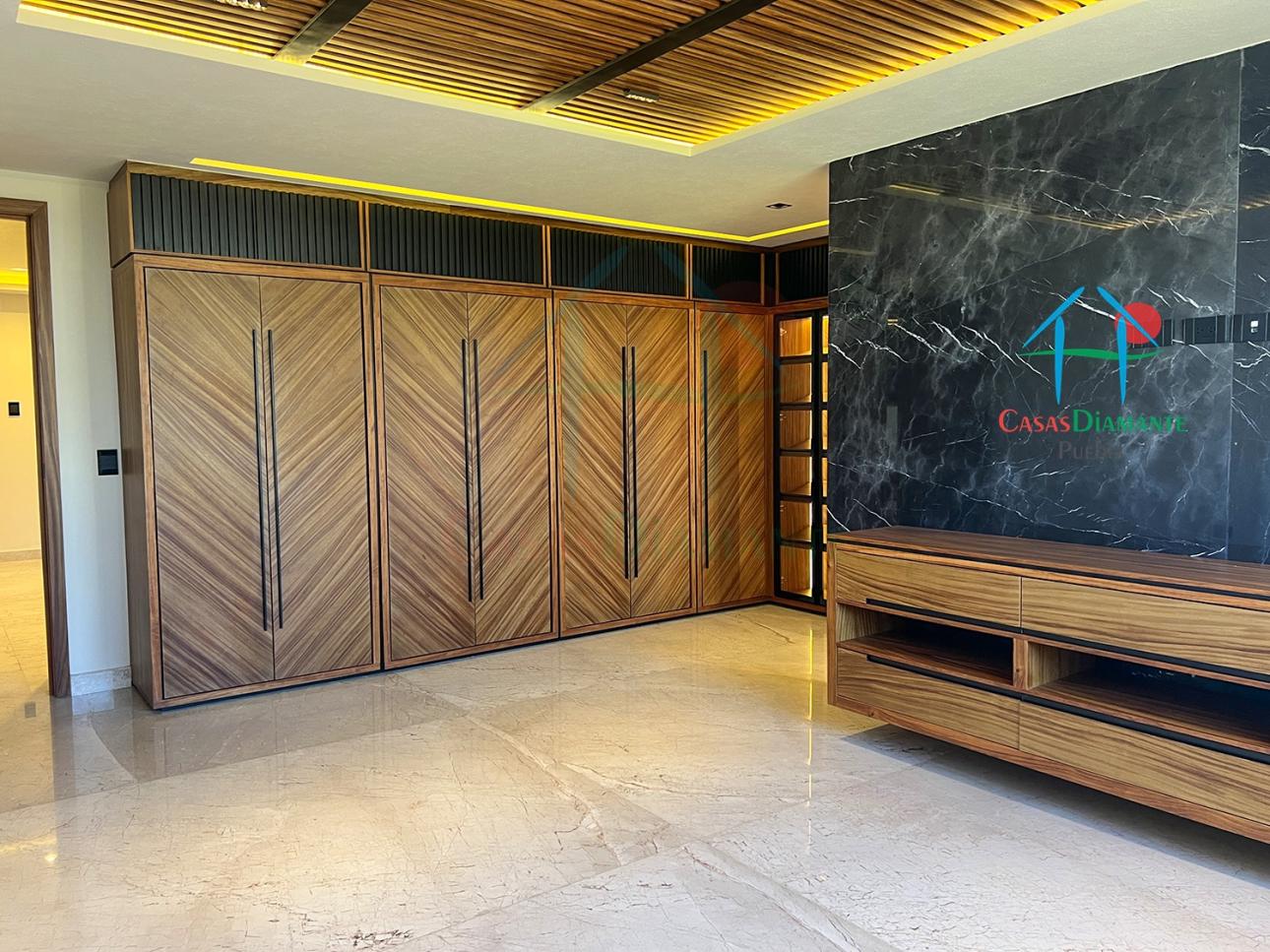 Casa de 3 Niveles con Roof Garden, Jardín y 4 Recámaras — foto 15
