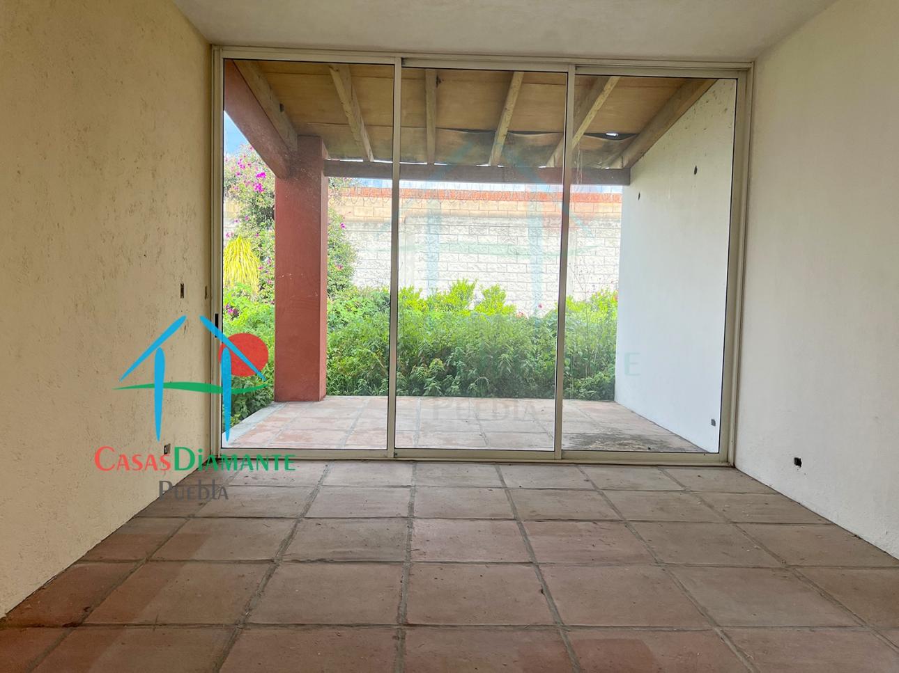 Casa amplia con jardín, terrazas y 4 recámaras para renovar — foto 10