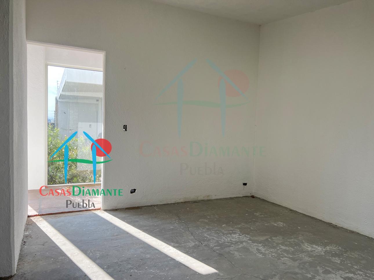 Casa amplia con jardín, terrazas y 4 recámaras para renovar — foto 14