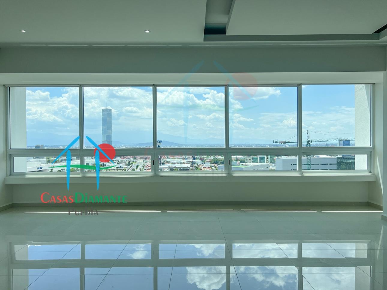 Depto en Piso 20 con Vista a la Ciudad, 2 recámaras - 3