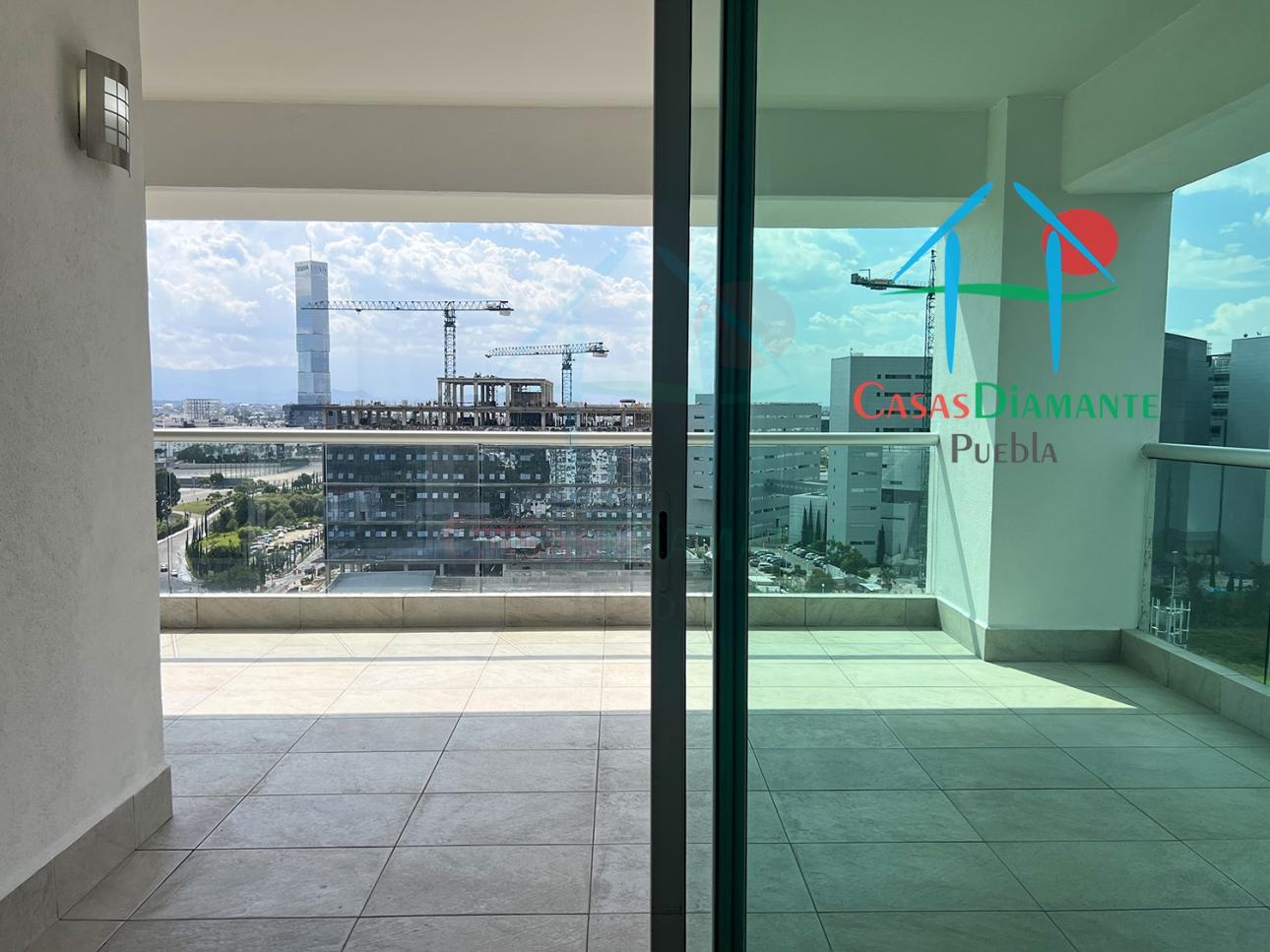 Depto con Terraza, Vista a la ciudad y 3 Recámaras - 18