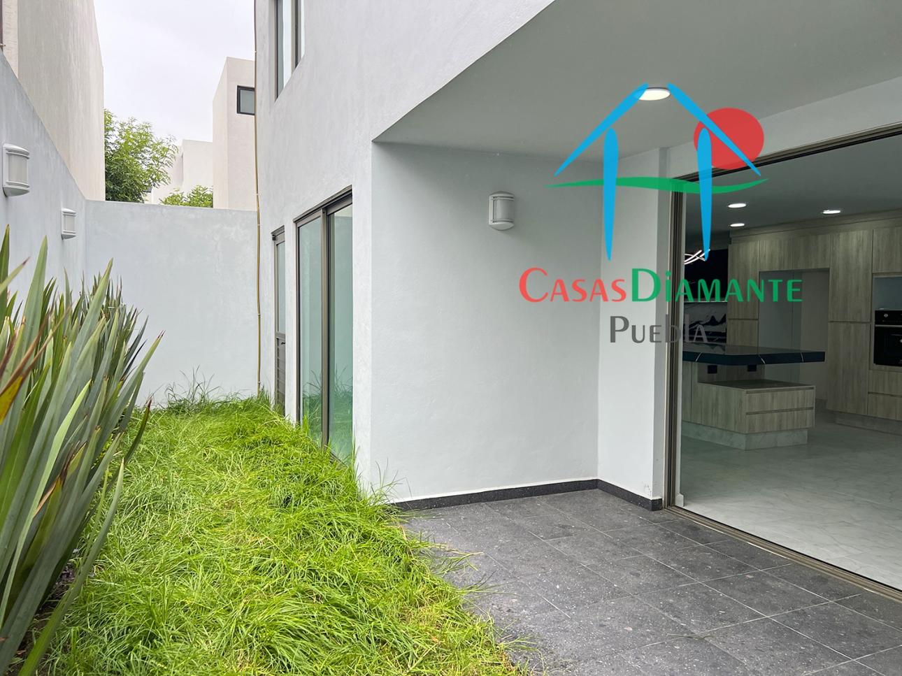 Casa con Roof Garden, Jardín y 4 Recámaras en 3 Niveles — foto 6