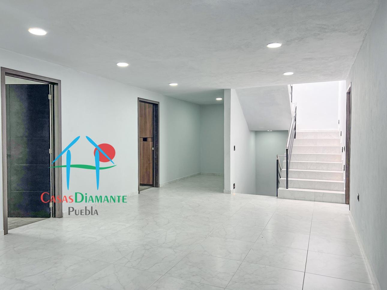 Casa con Roof Garden, Jardín y 4 Recámaras en 3 Niveles — foto 8