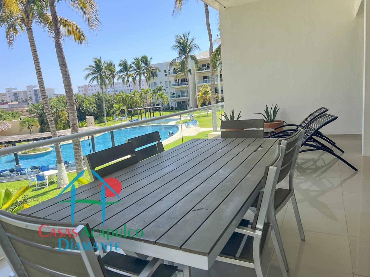 3 rec Amplia terraza con vista al jardín y la alberca — foto 10