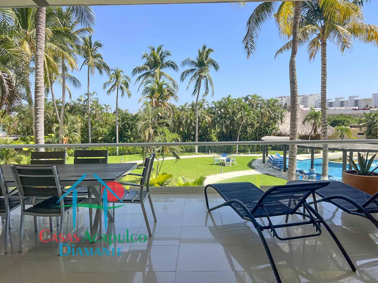 3 rec Amplia terraza con vista al jardín y la alberca — foto 9