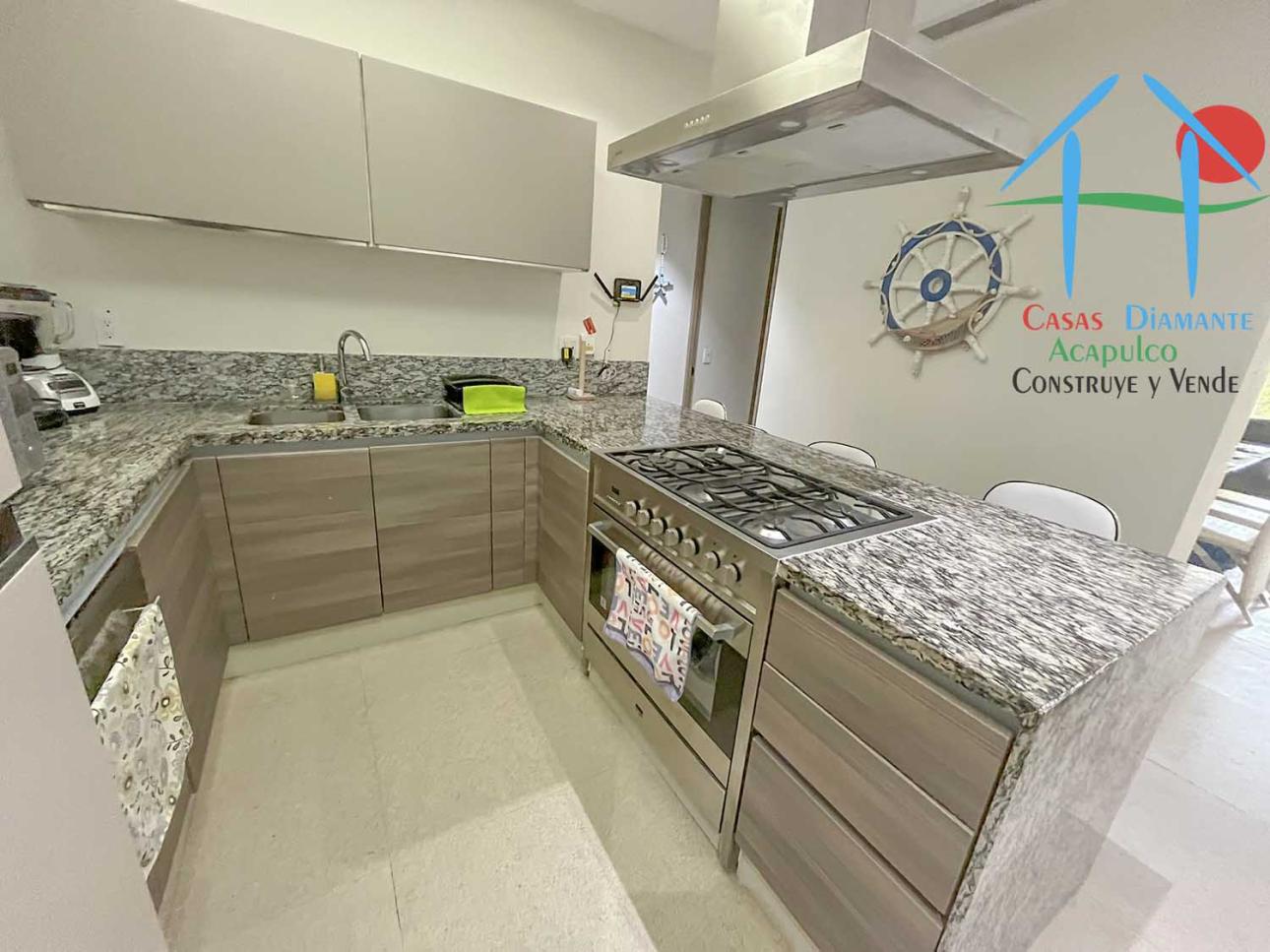 Depa de playa con terraza y jardín privado — foto 11