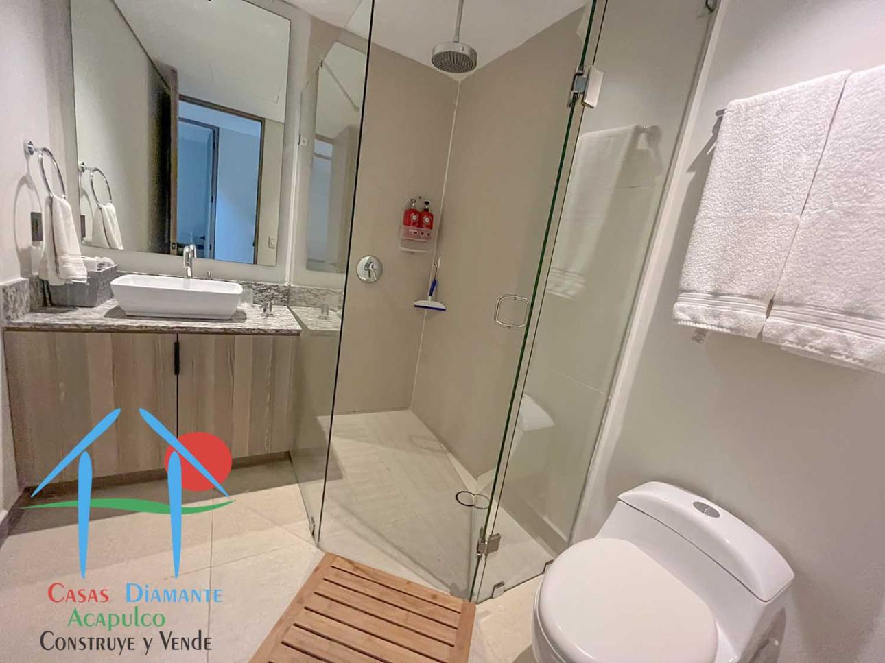 Depa de playa con terraza y jardín privado — foto 13
