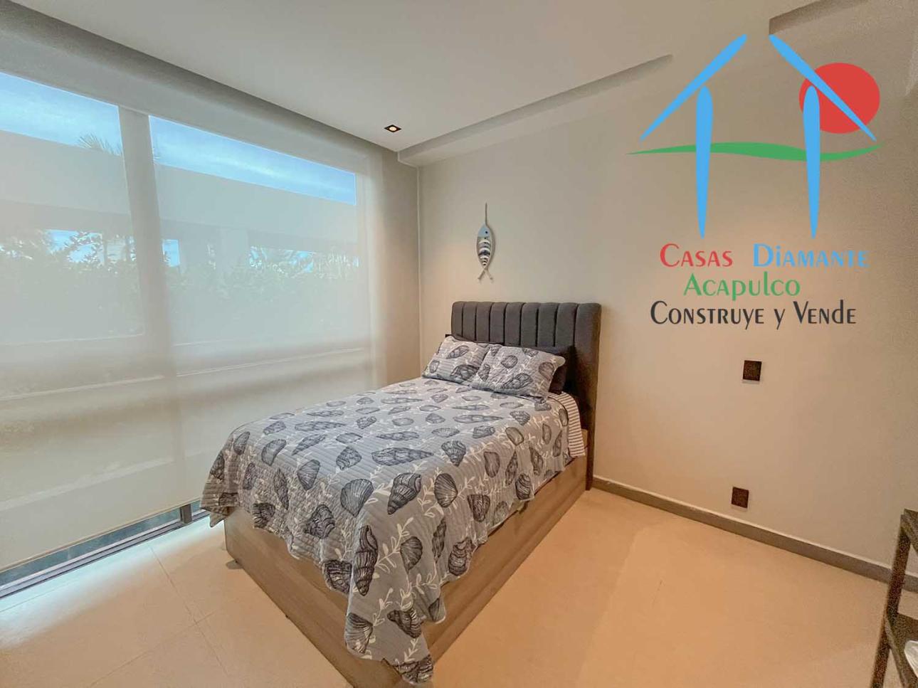 Depa de playa con terraza y jardín privado — foto 14